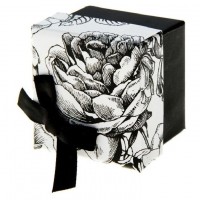 Коробка подарочная "Черные розы" 4 x 5 x 5 см
